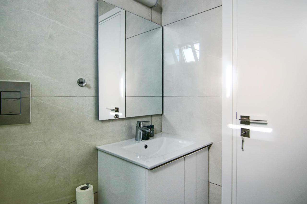 Phaedrus Living - Seaside Executive Flat Harbour 205 Apartment Paphos Exterior foto