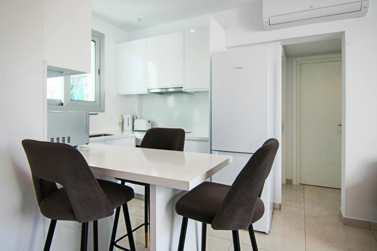 Phaedrus Living - Seaside Executive Flat Harbour 205 Apartment Paphos Exterior foto